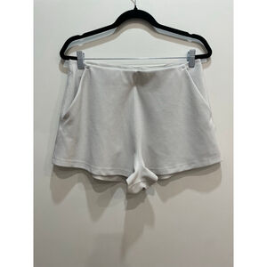 Lululemon Ribbed Softstream High Rise Athletic Shorts Size 10 Bone